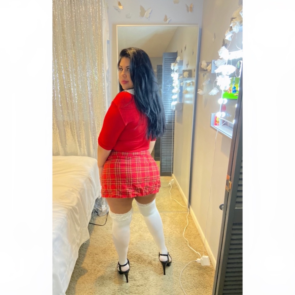 ❌❌ SOLD ❌❌ 
Red white school girl costume 🌹 - Picture 10 of 10
